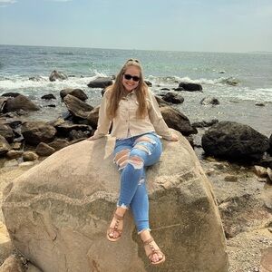 Meet your Posher, Amberlyn